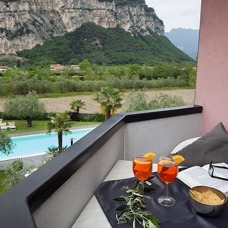 Park Hotel Eden Torbole Sul Garda Bagian luar foto